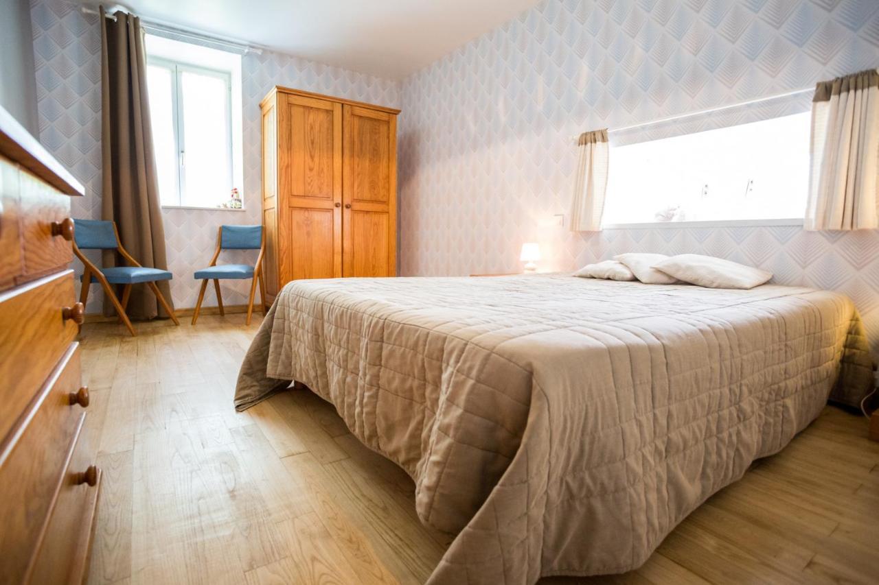Les Basses Besmes Ferienhaus Parcé