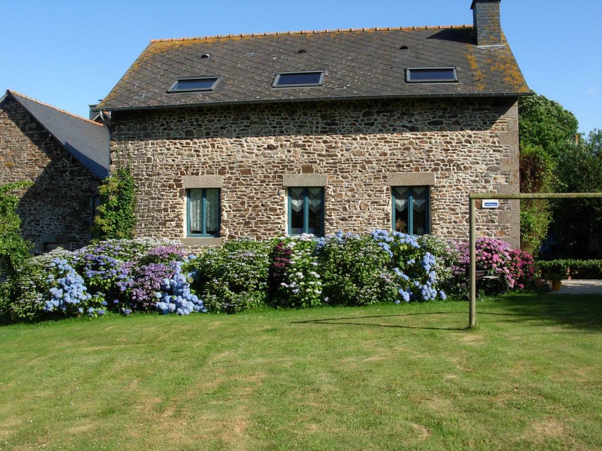 Les Basses Besmes Ferienhaus